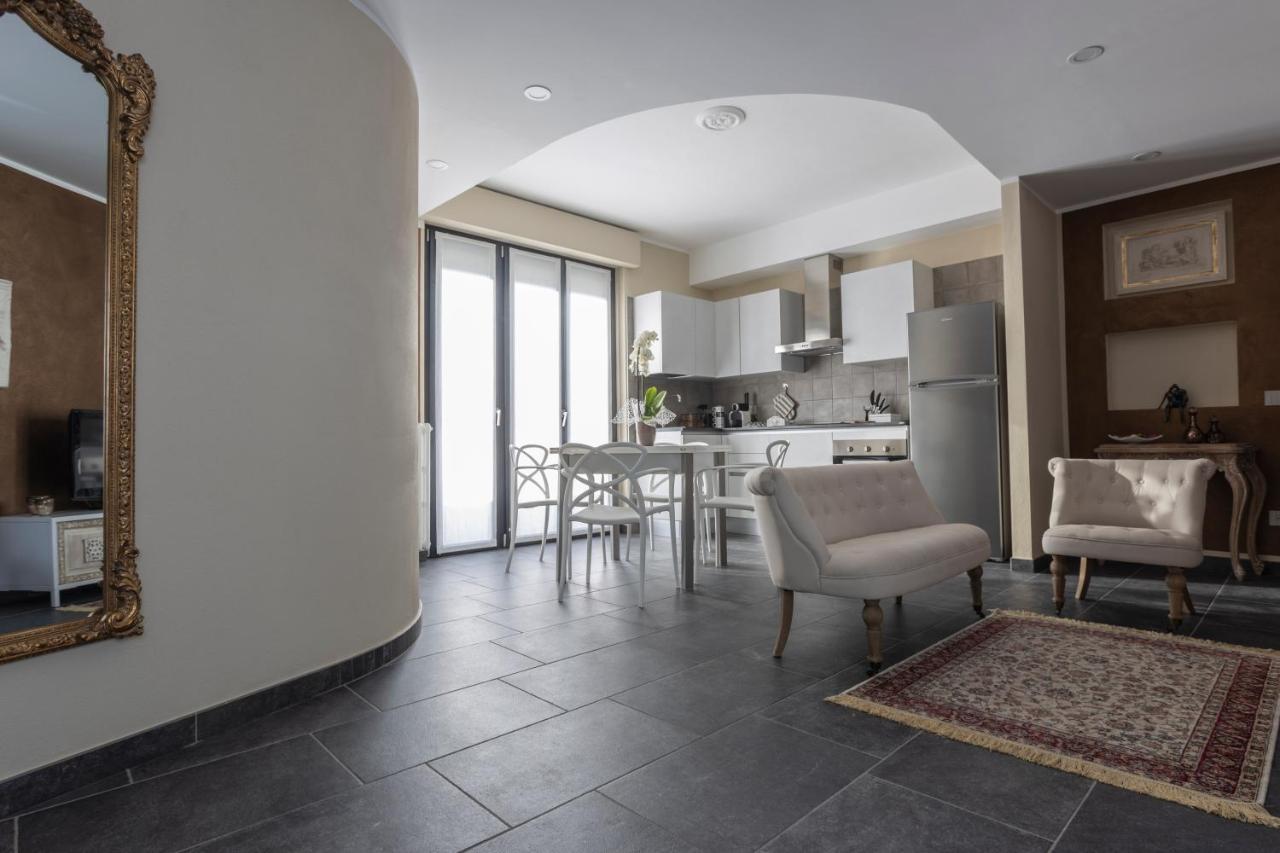 Elga'S Apartment - Your Charming Stay On Lake Orta بيتيناسكو المظهر الخارجي الصورة