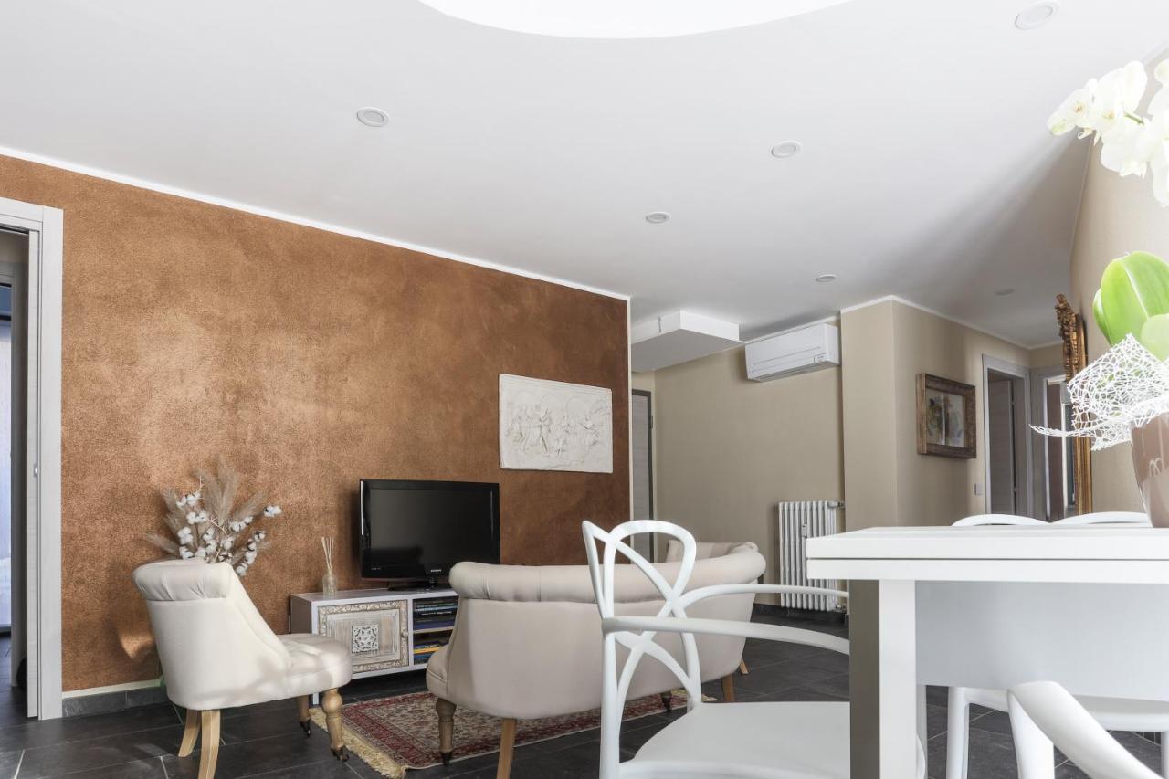 Elga'S Apartment - Your Charming Stay On Lake Orta بيتيناسكو المظهر الخارجي الصورة